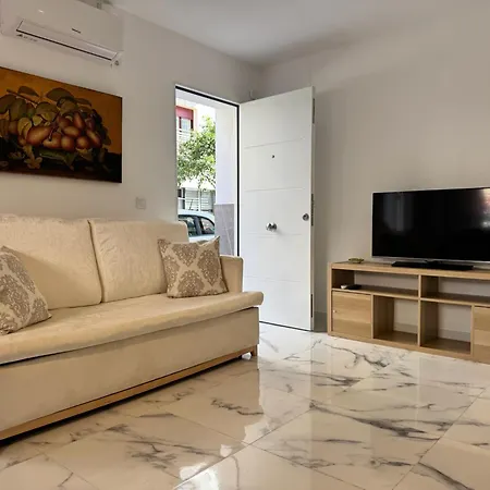 Reina Centro * 科爾多瓦