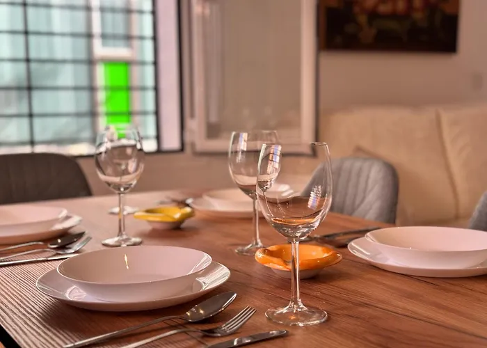 Reina Centro Cordova